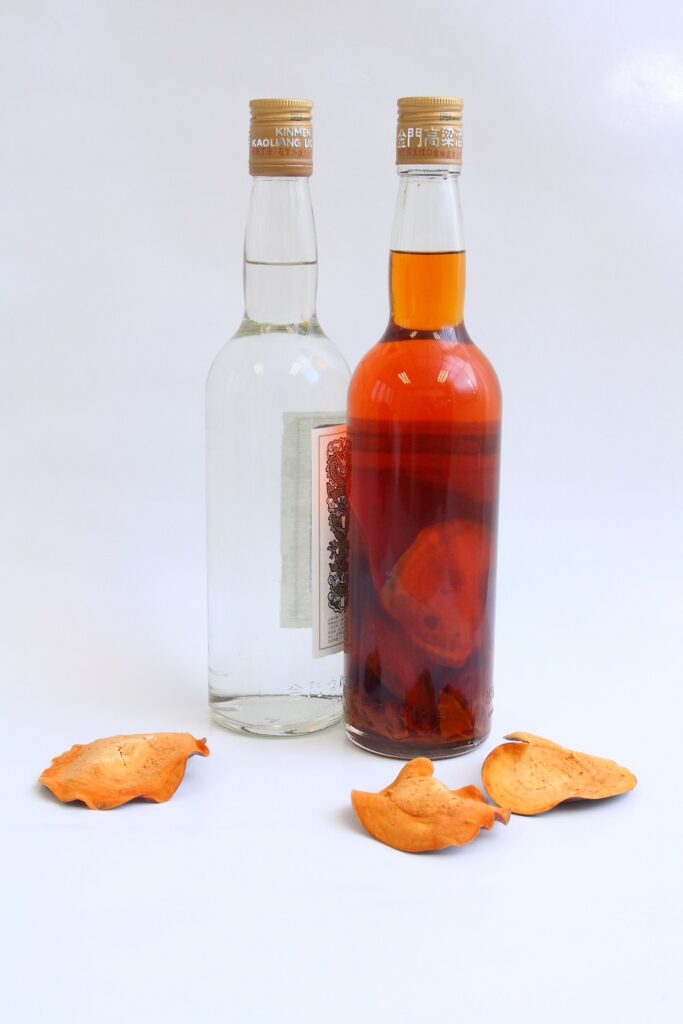 biomass phytochemical esg antrodia CDMO 野生牛樟芝 樟芝 牛樟芝 子實體 皿培 原片 牛樟芝高粱酒 金門高粱 金高 酒杯 58 38 白酒 金門