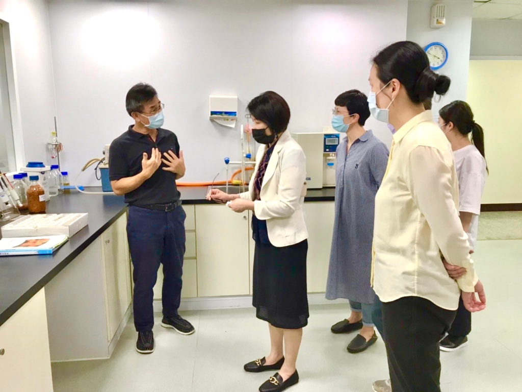 樟芝 牛樟芝 皿培 皿培研究所 光鹽 台灣光鹽生物科技學苑