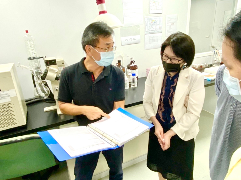 樟芝 牛樟芝 皿培 皿培研究所 光鹽 台灣光鹽生物科技學苑